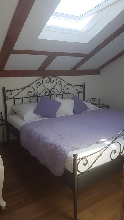 Apartment Azaleja 살리 외부 사진