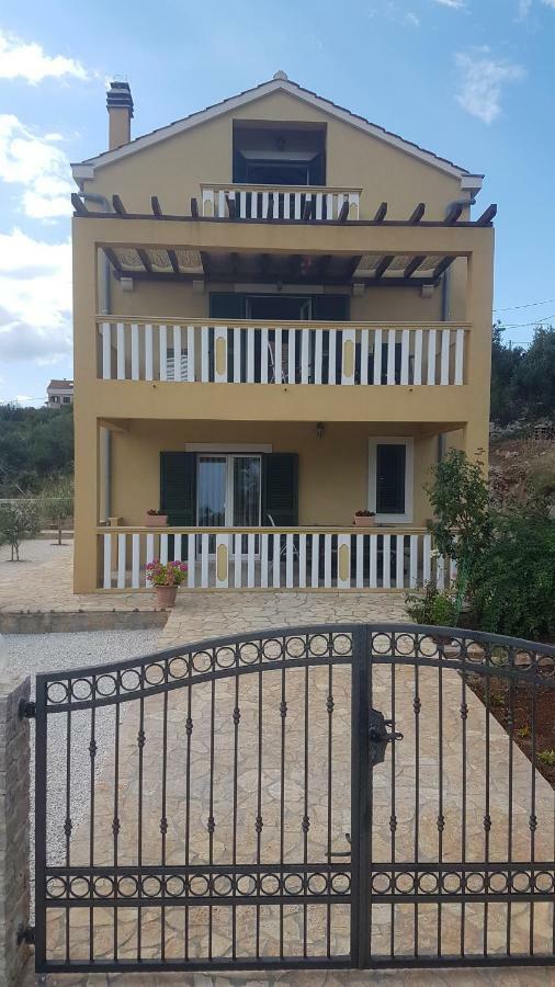 Apartment Azaleja 살리 외부 사진