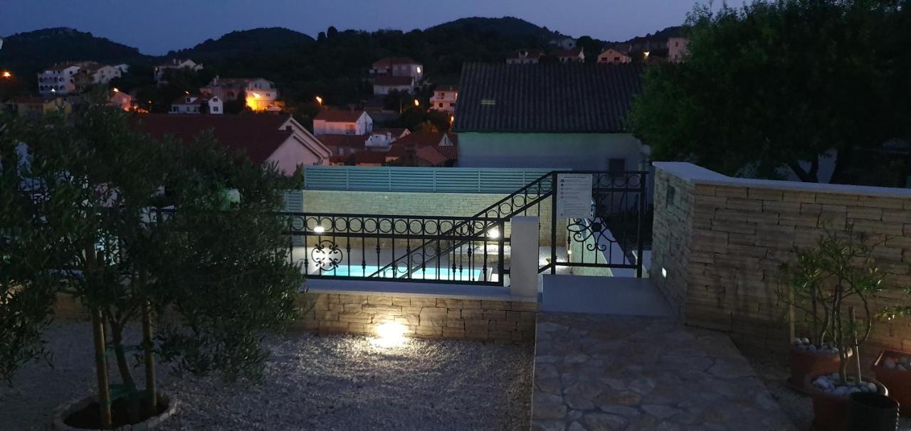 Apartment Azaleja 살리 외부 사진